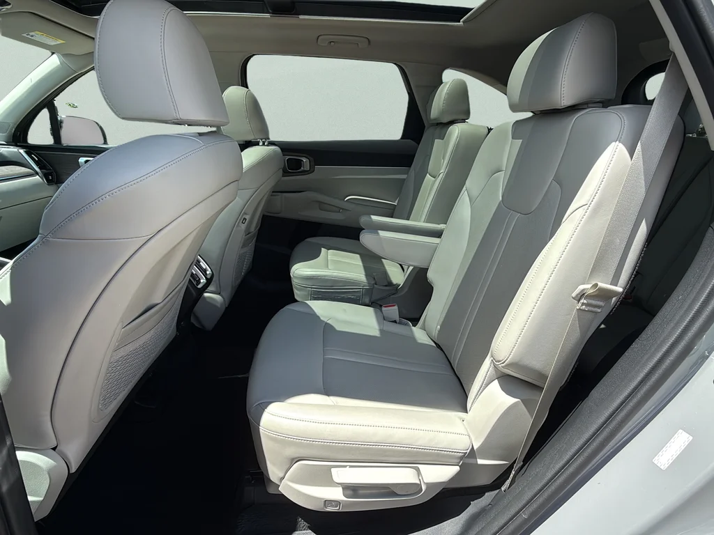 Used 2023 Wolf Gray Kia X-Line EX image 21