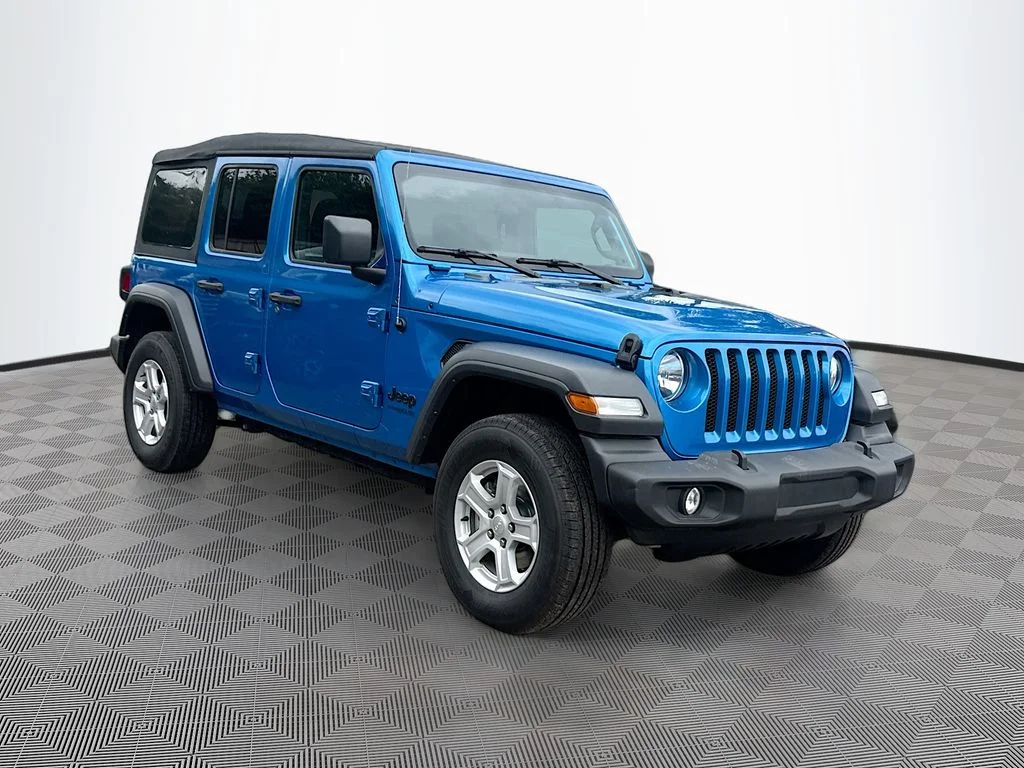 Used 2022 Blue Jeep Unlimited Sport S image 4