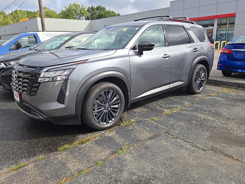 Used 2026 Gray Nissan SL image 5