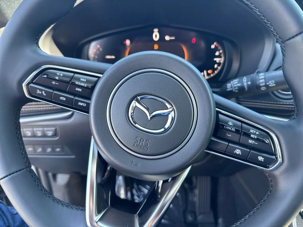New 2026 Platinum Mazda 3.3 Turbo Premium Plus image 21