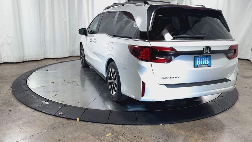 2026 Honda Odyssey EX-L - Photo 7