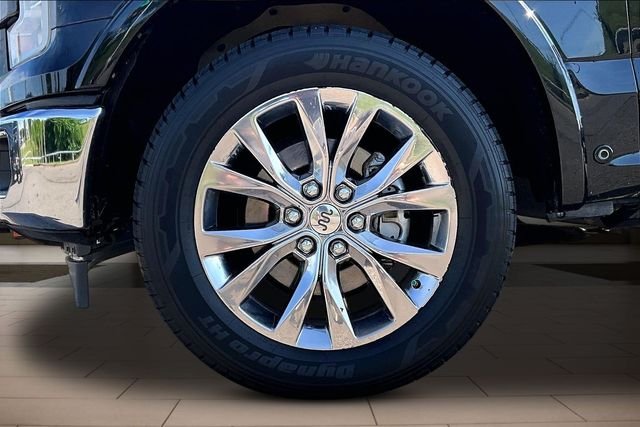 Used 2017 Black Ford King Ranch image 9
