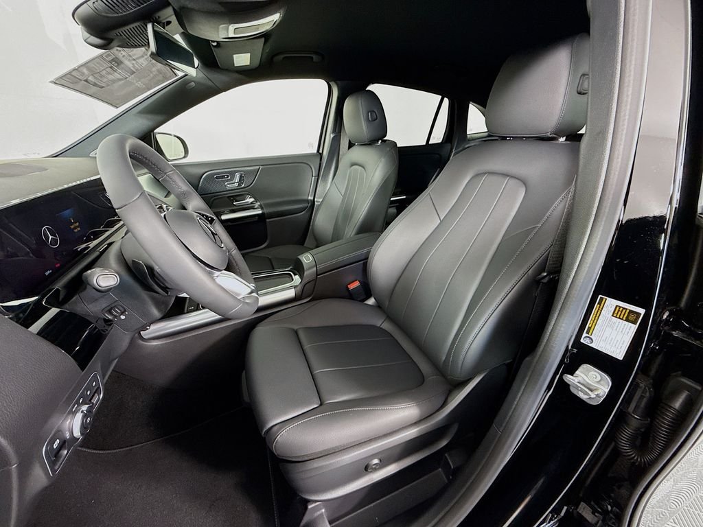 Used 2025 Black Mercedes-Benz GLA 250 image 5