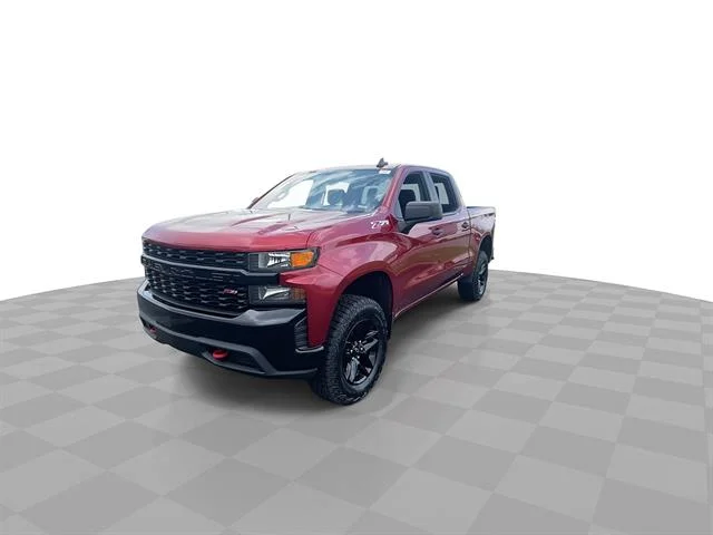 Used 2021 RED HOT Chevrolet Custom Trail Boss image 5