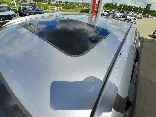 Used 2020 Lunar Silver Metallic Honda Touring image 59