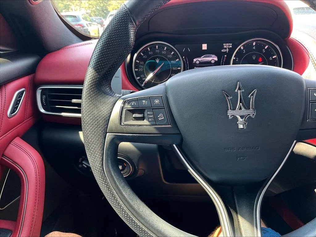 Used 2022 Bianco Maserati Modena image 11