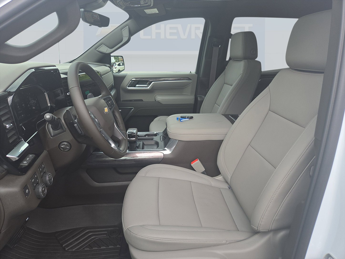 2026 Chevrolet Silverado 1500 LTZ - Photo 14