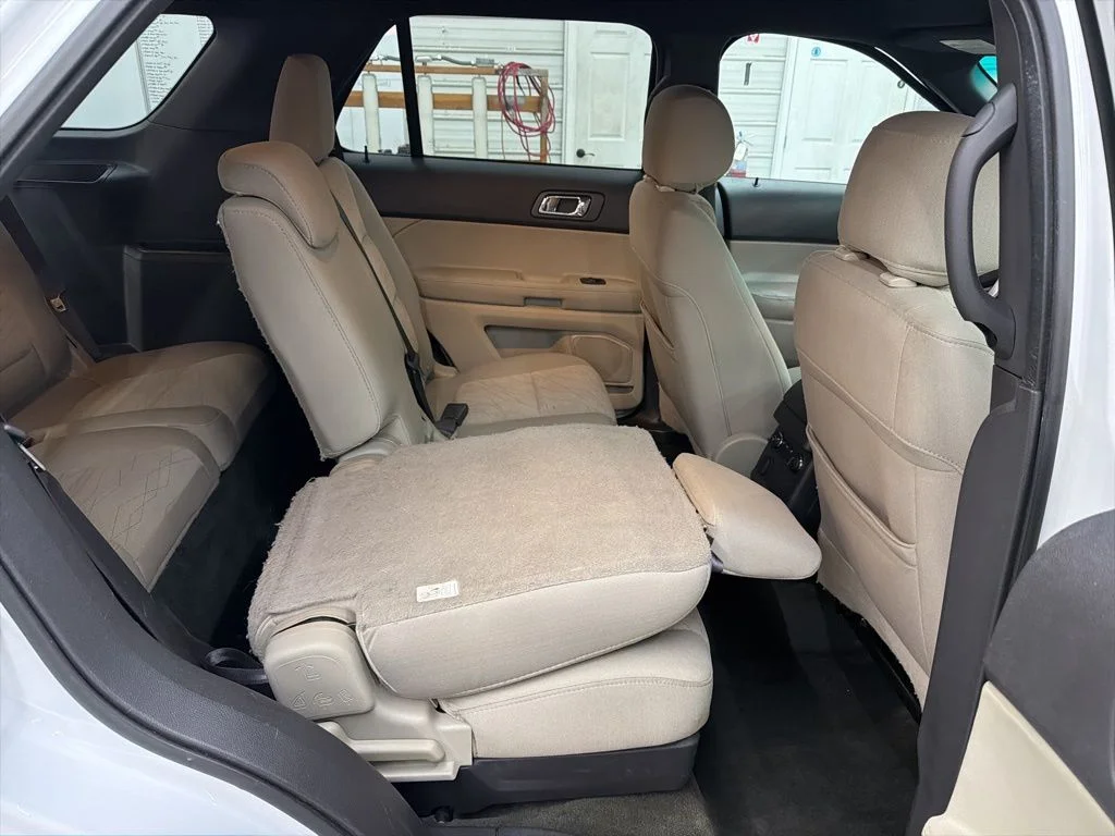 Used 2014 White Ford Base image 19