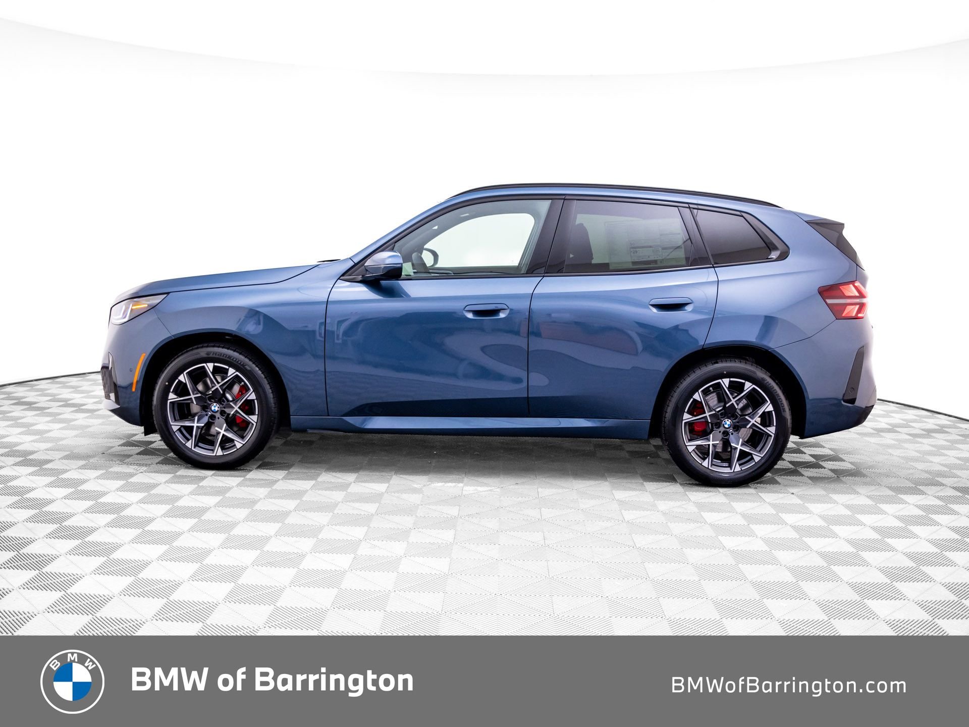 New 2026 Arctic Race Blue metallic BMW 30 xDrive image 2