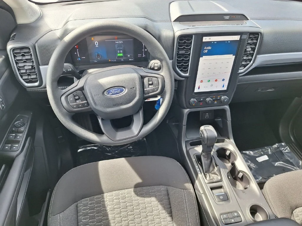 New 2026 Oxford White Ford XL image 11