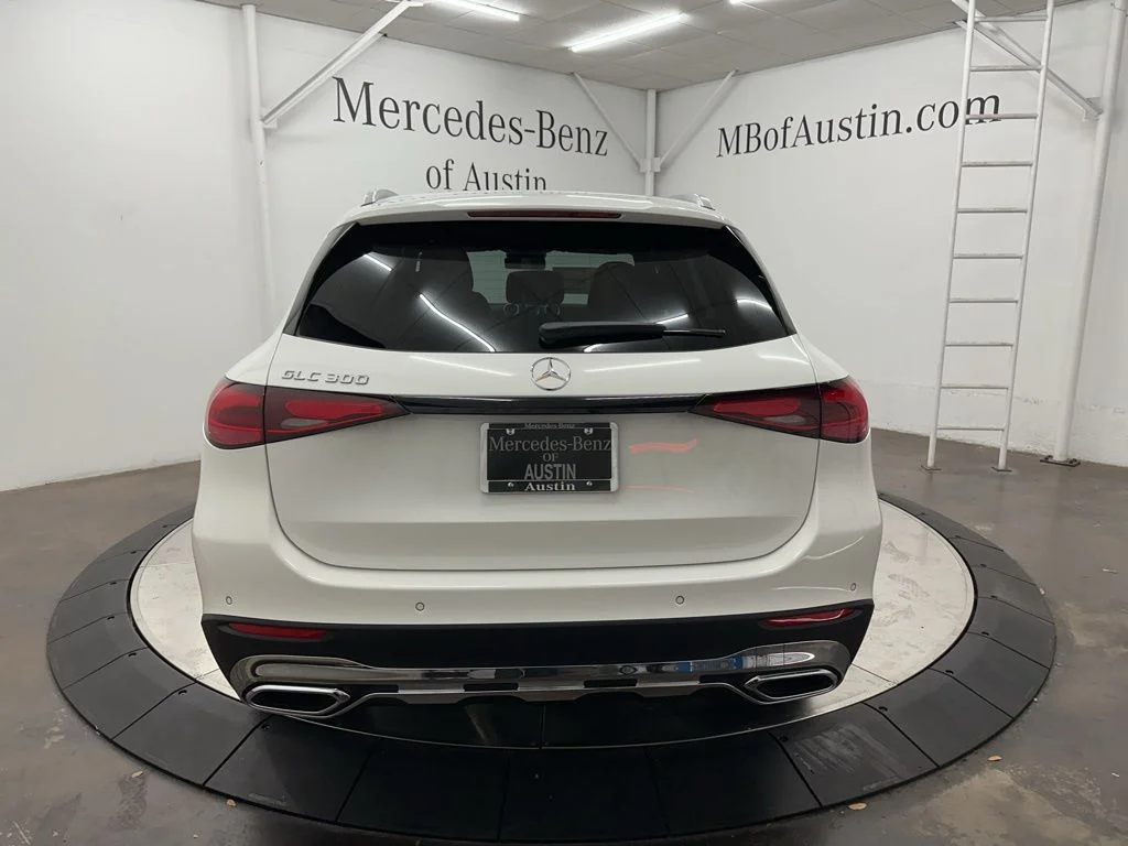 Used 2026 White Mercedes-Benz GLC 300 image 6