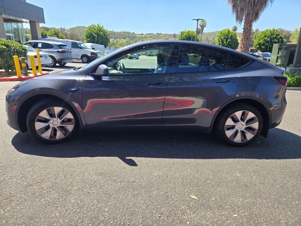 Used 2024 Gray Tesla Long Range image 4