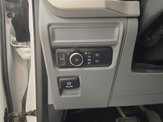 Certified Used 2021 Oxford White Ford XLT image 31