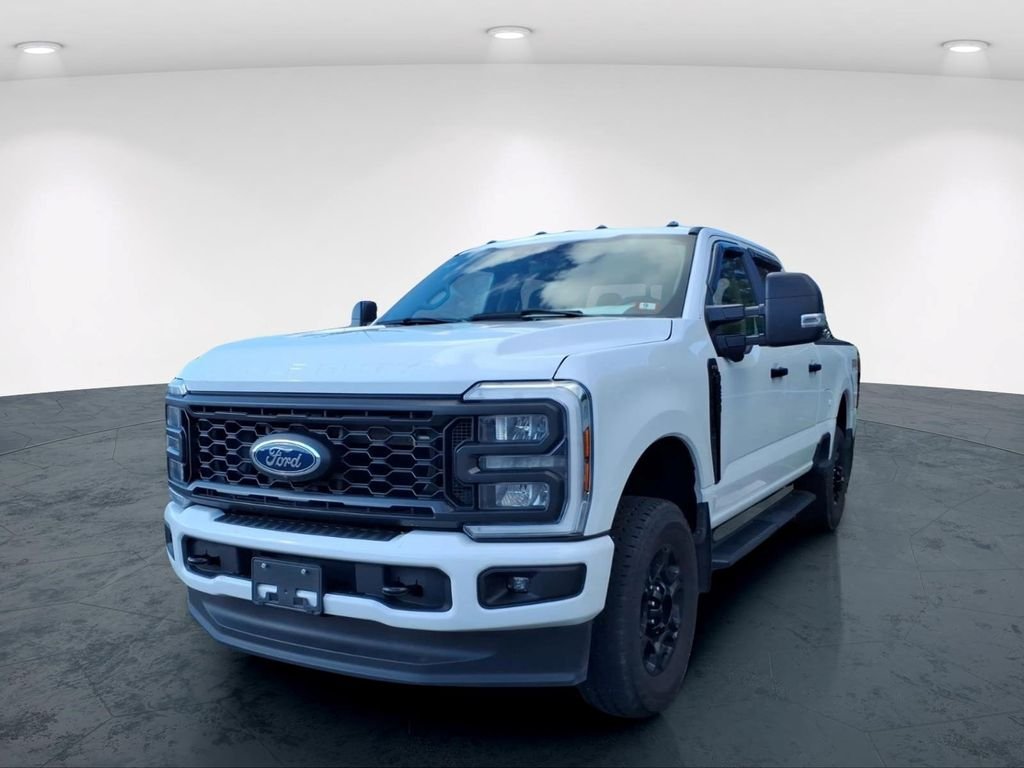 Used 2024 White Ford XL image 6