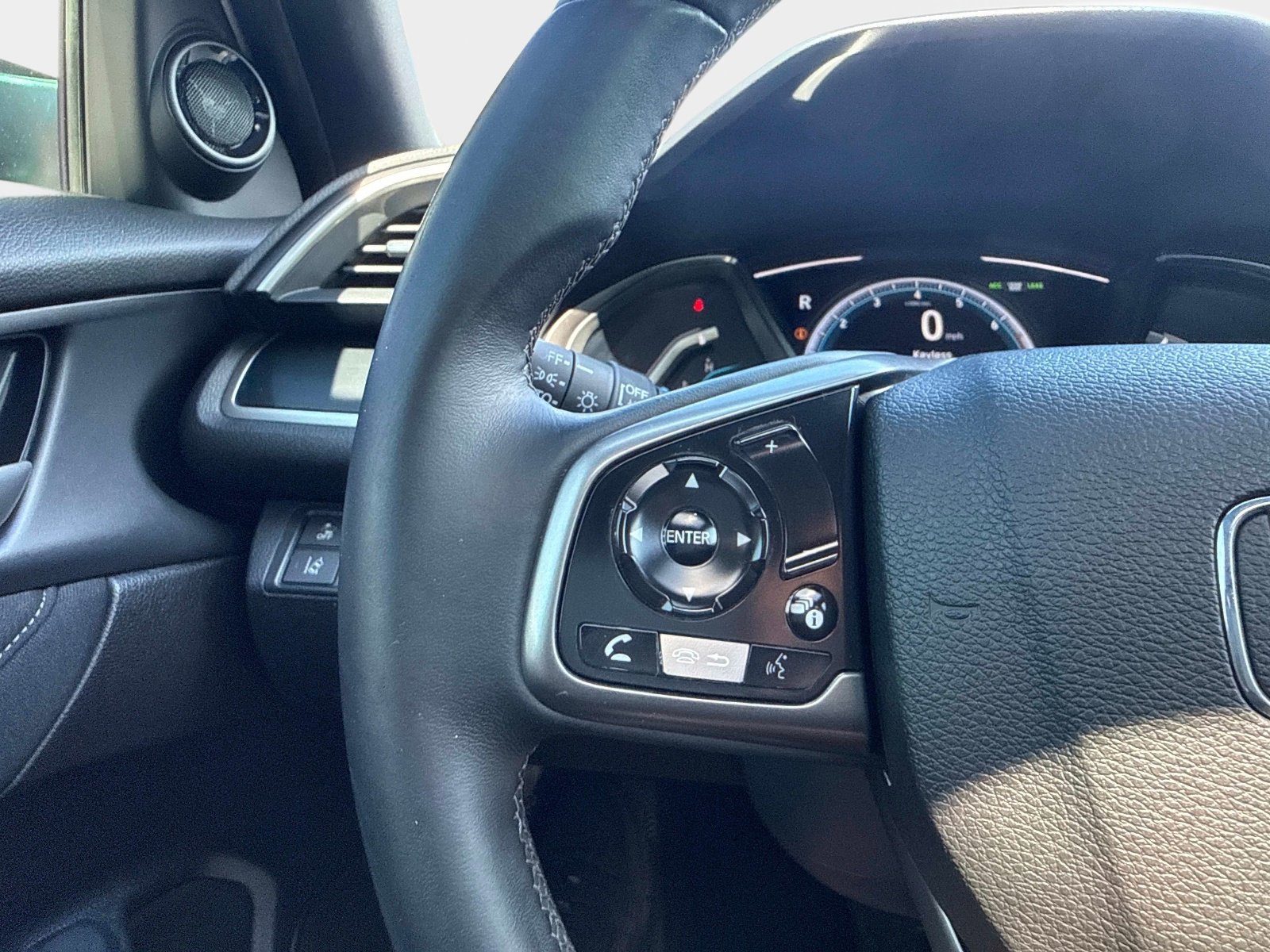Used 2020 Platinum White Pearl Honda EX image 25