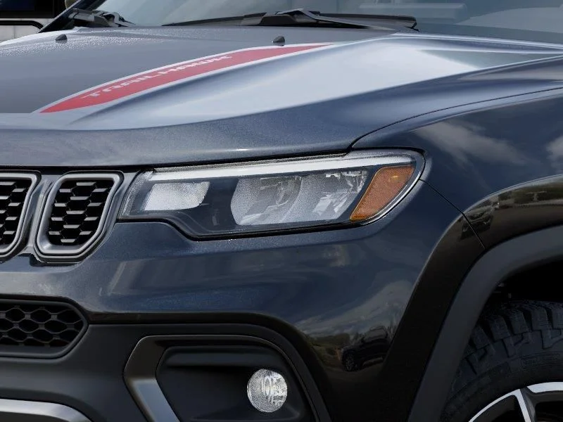 New 2026 Diamond Black Crystal Pearl-Coat Exterior Paint Jeep Trailhawk image 10