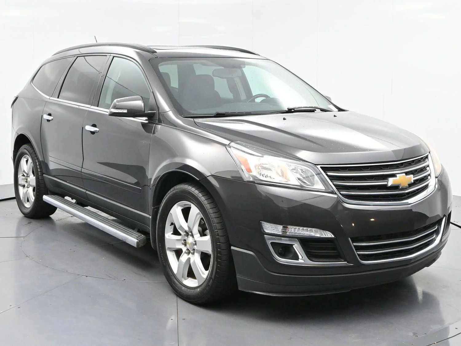 Used 2016 Tungsten Metallic Chevrolet LT image 8
