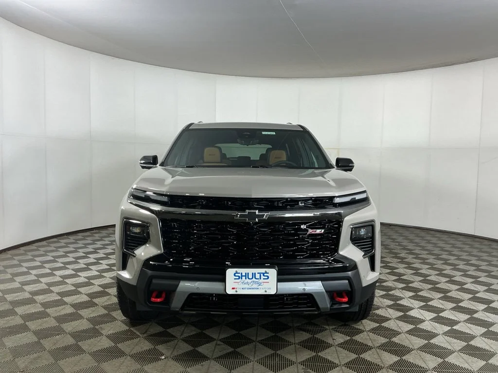 New 2027 Sandstone Gray Chevrolet Z71 image 2
