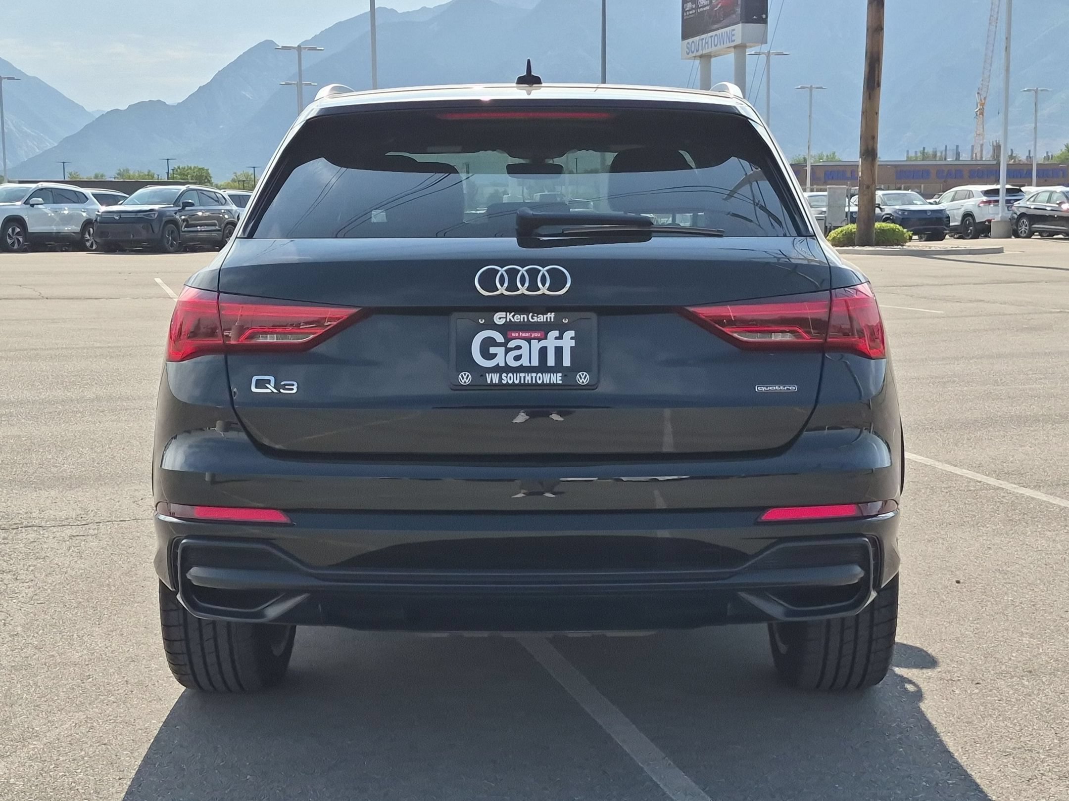 Used 2020 Black Metallic Audi S line Prestige image 4