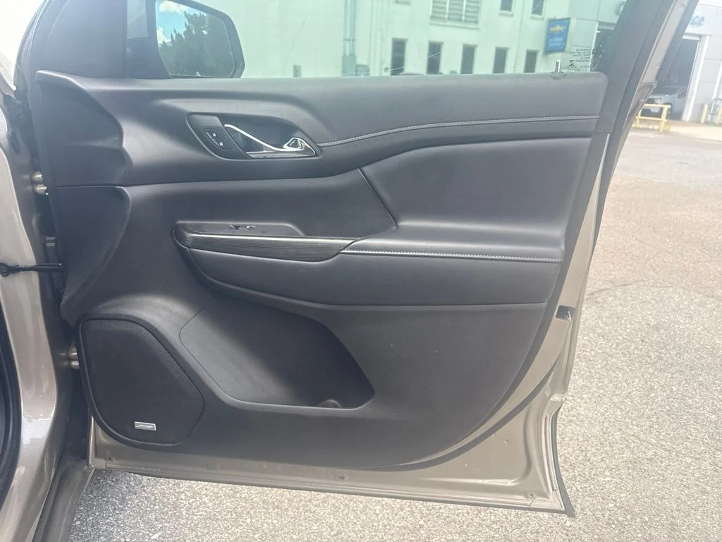 Used 2022 Gray GMC SLT image 15