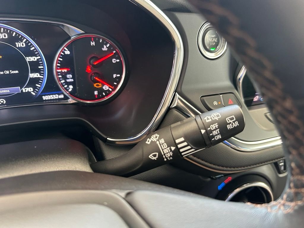 Used 2022 Red Chevrolet Premier image 23