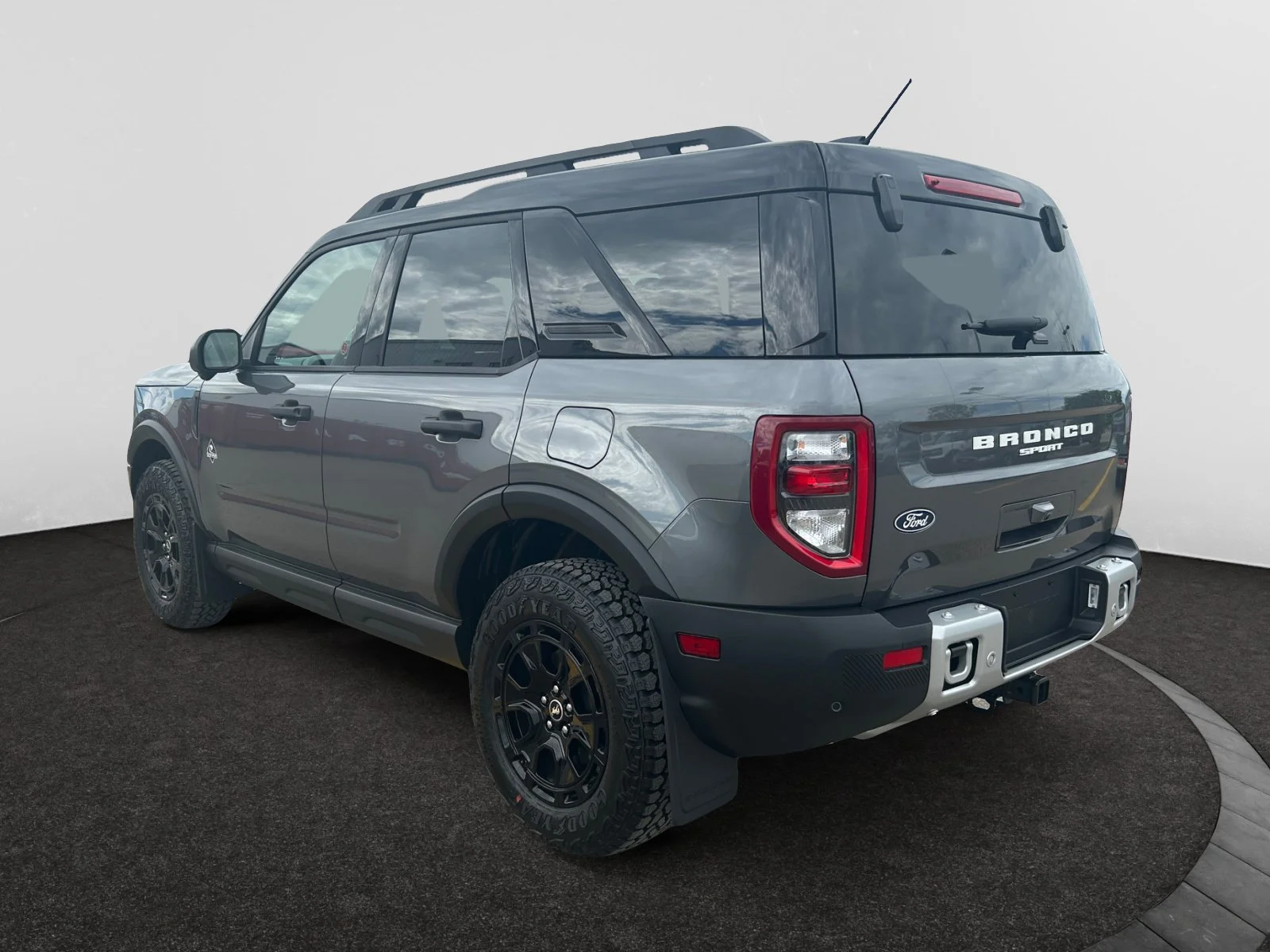 New 2026 Carbonized Grey Metallic Ford Outer Banks image 3