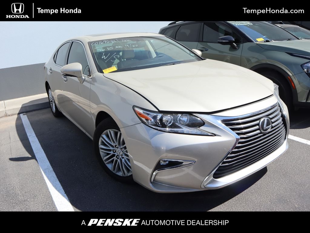2016 Lexus ES 350 350's photo