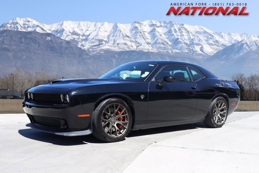 2015 Dodge Challenger SRT Hellcat's photo