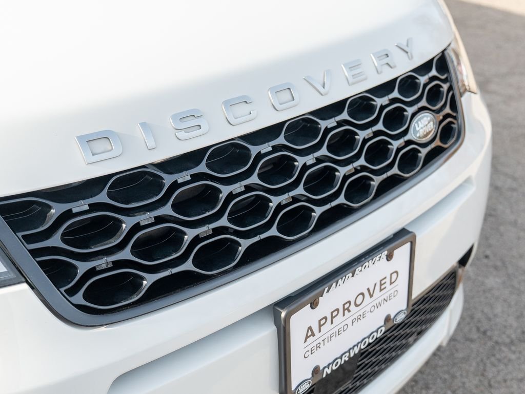 Used 2025 White Land Rover S image 16
