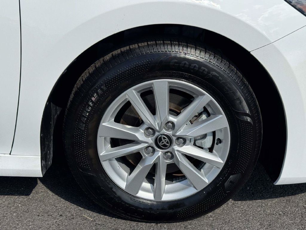 Used 2026 White Toyota LE image 27