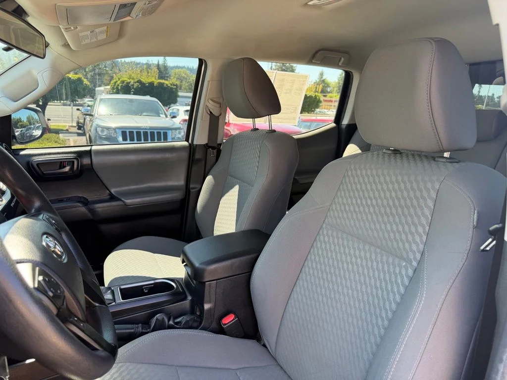 Used 2022 White Toyota SR image 14