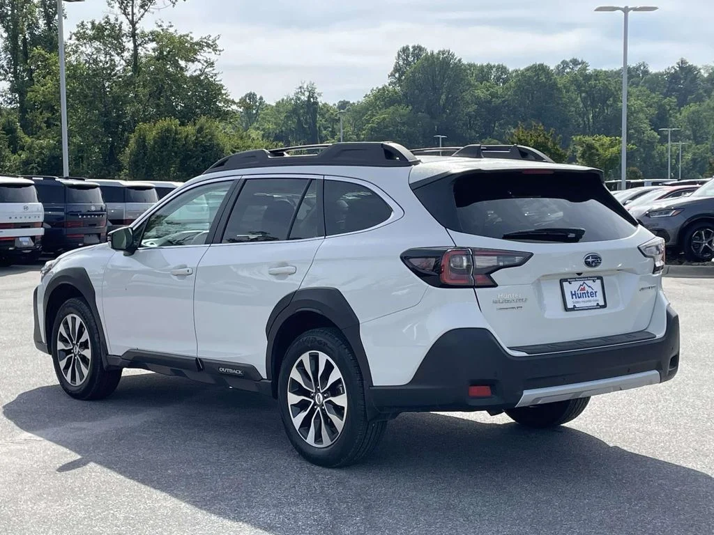2025 Subaru Outback Limited - Photo 25