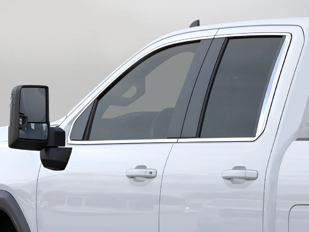 Used 2026 Summit White GMC SLE DRW image 22