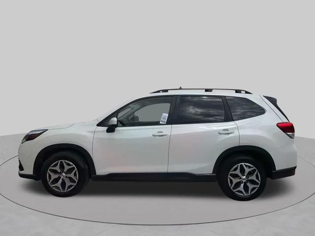 Used 2024 Crystal White Pearl Subaru Premium image 2