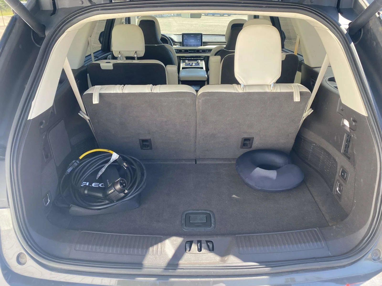 Used 2020 Gray Lincoln Black Label Grand Touring image 10