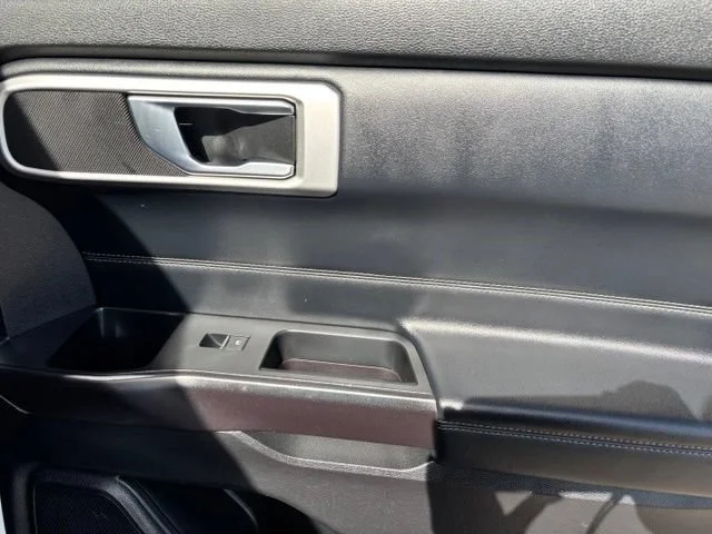 Used 2020 White Ford XLT image 21