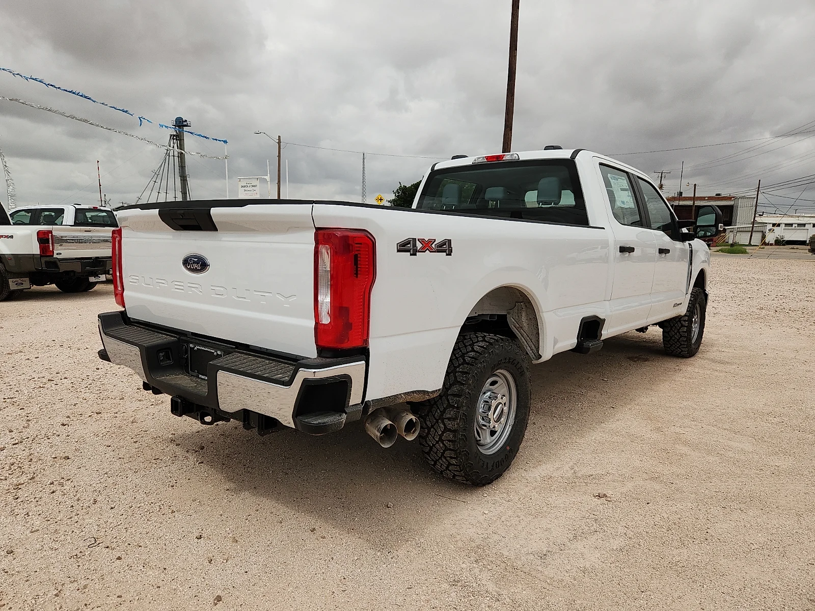 New 2026 Oxford White Ford F-250® XL image 7