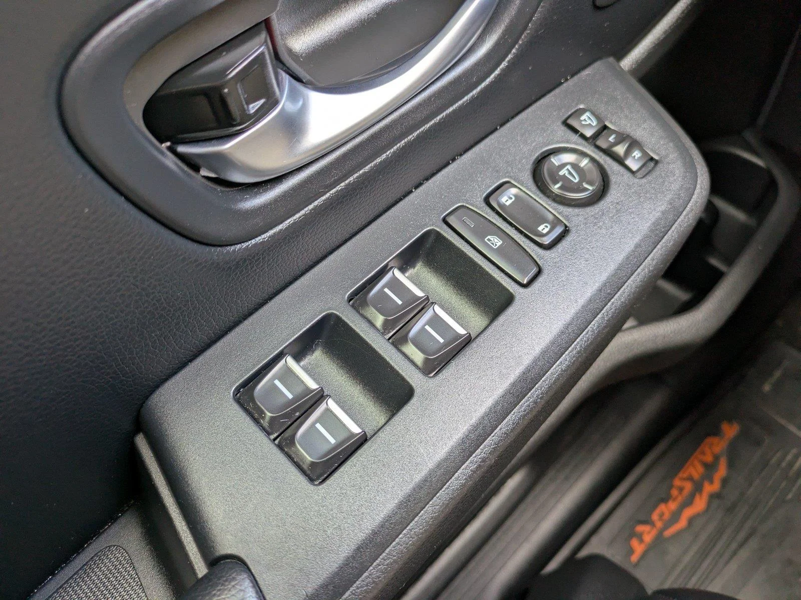 Used 2025 Diffused Sky Pearl Honda TrailSport image 24