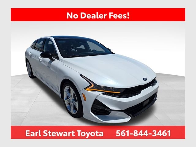 Used 2021 White Kia GT-Line image 1