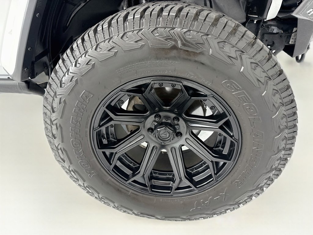 Used 2020 Bright White Clearcoat Jeep Unlimited Rubicon image 31