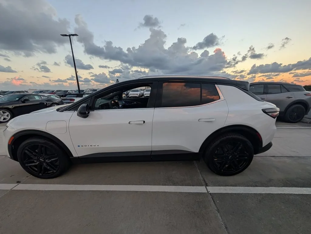 New 2026 Summit White Chevrolet LT image 9