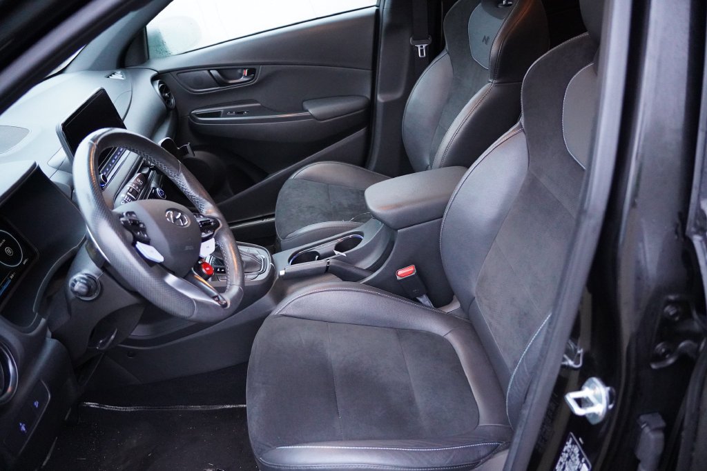 Used 2023 Ultra Black Hyundai Base image 4