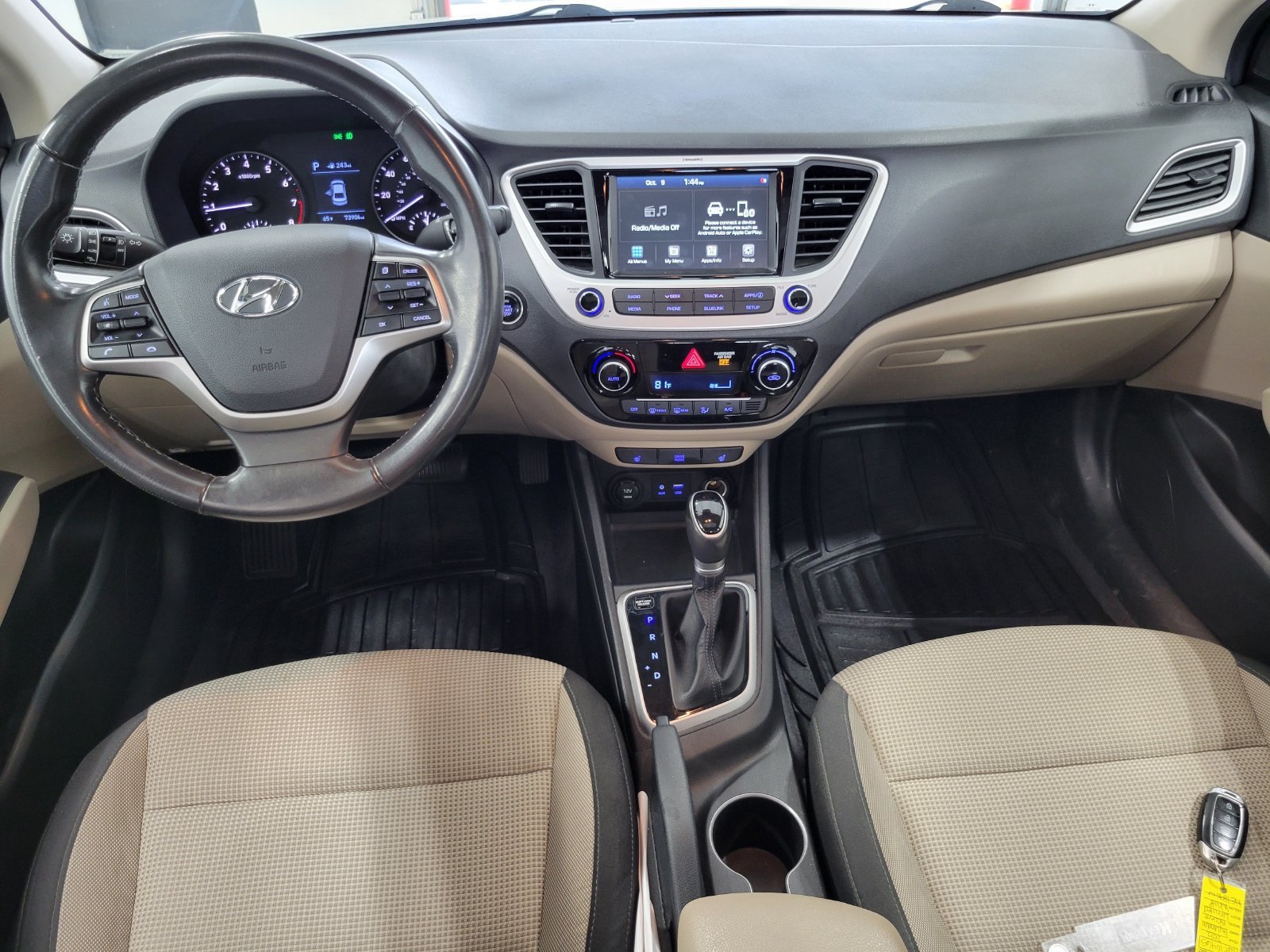 Used 2022 White Hyundai Limited image 27