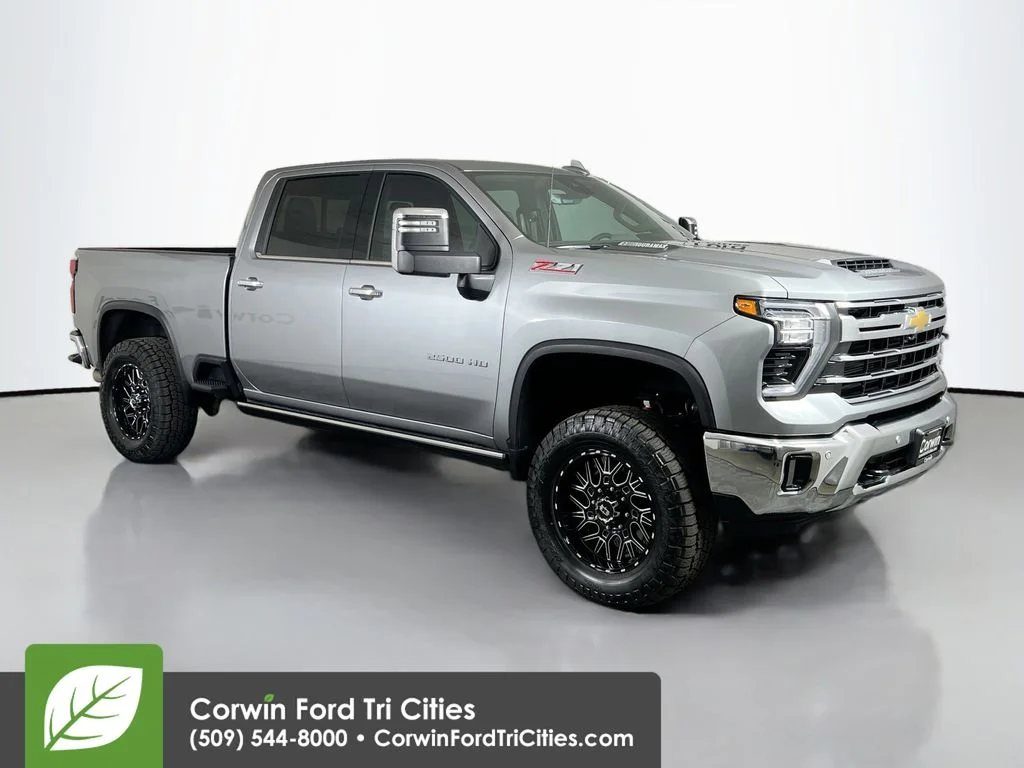 2025 Chevrolet Silverado HD LTZ 4WD Crew Cab Standard Box's photo