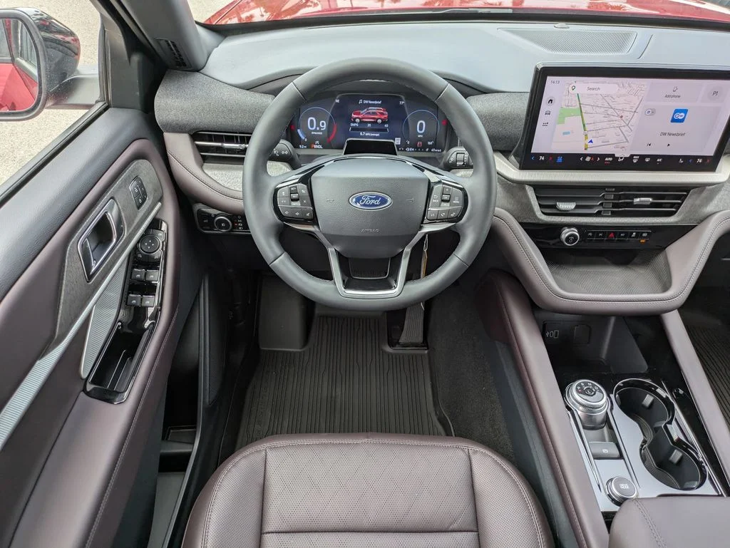 New 2026 Rapid Red Metallic Tinted Clearcoat Ford Platinum image 17