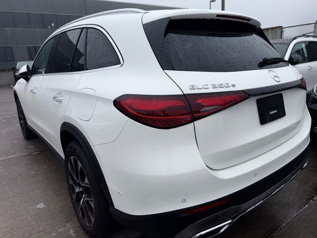 Certified Used 2025 Polar White Mercedes-Benz GLC 350e image 4