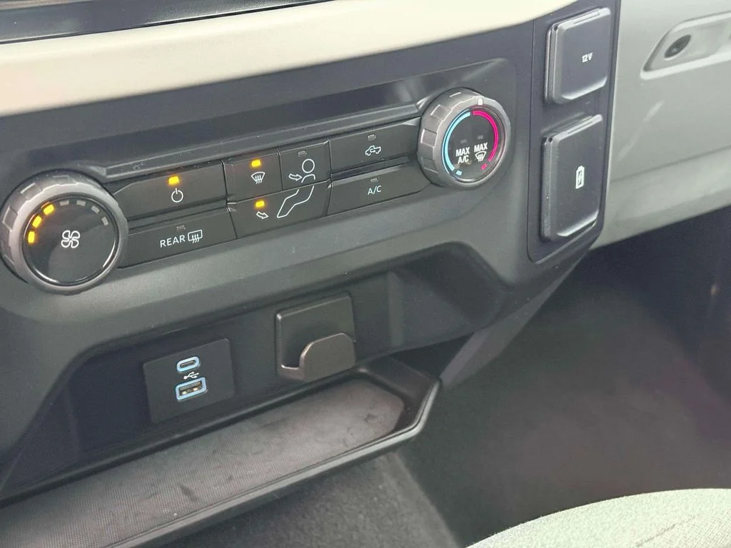 Used 2023 White Ford XLT image 24