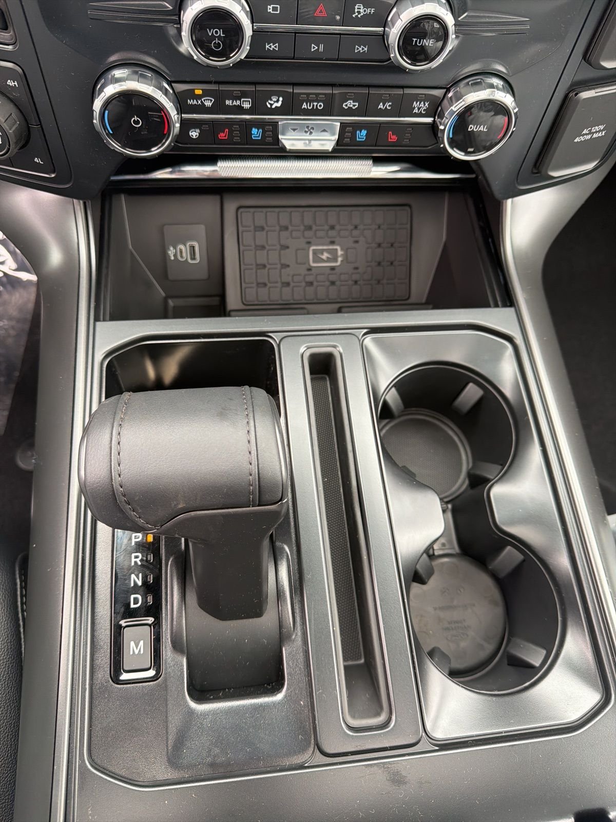 New 2026 Agate Black Metallic Ford Lariat® image 29