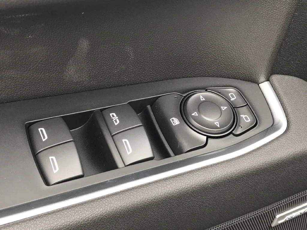 New 2026 Onyx Black GMC Elevation image 17
