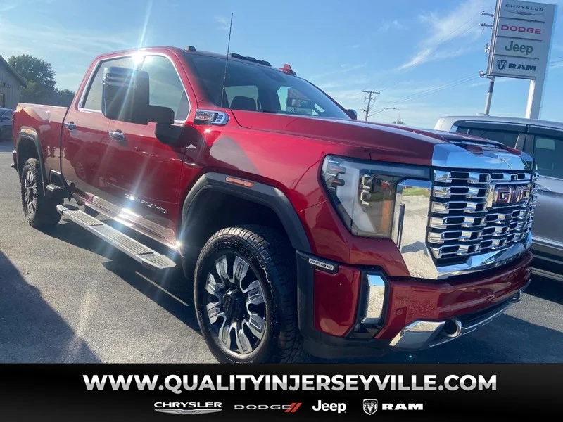 2024 GMC Sierra Denali 4WD Crew Cab Standard Box SRW's photo